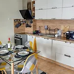 Mountain Delight, Apartman